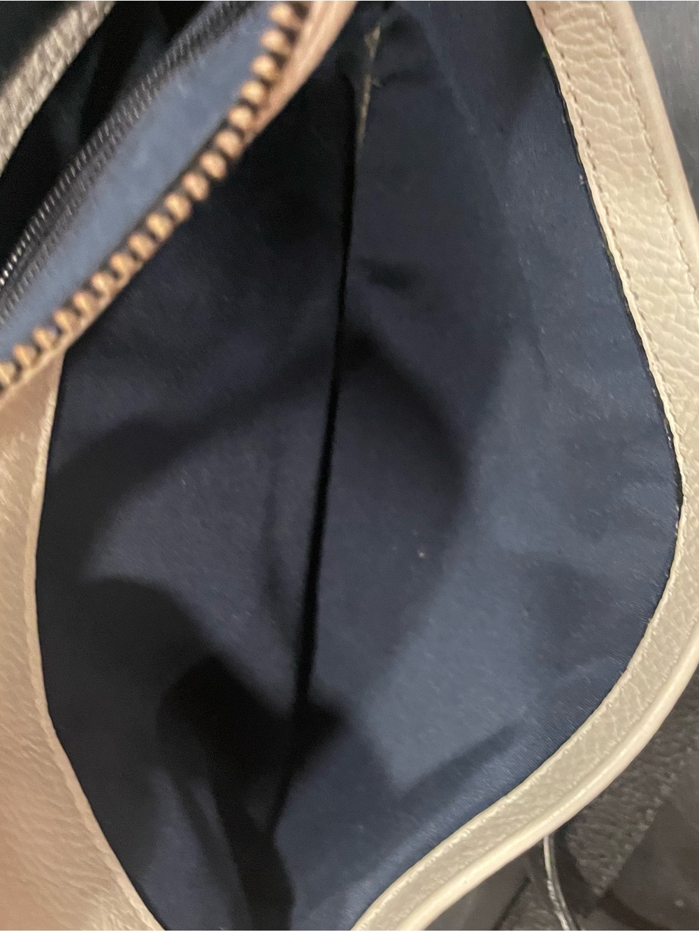 Vintage Cole Haan Cream Leather Crossbody - Picture 4 of 8